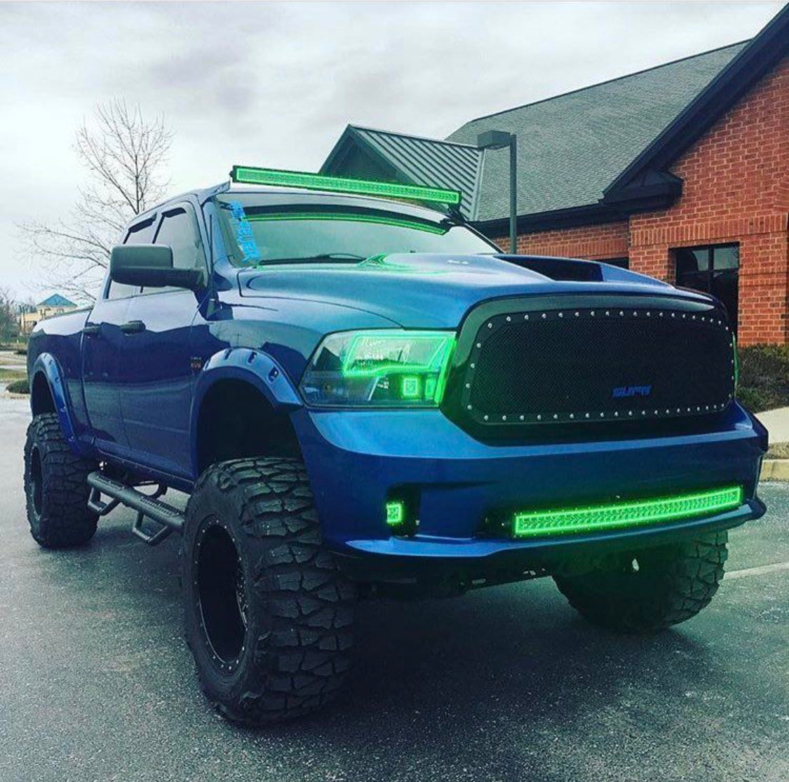52'' RGB Halo Curved Light Bar